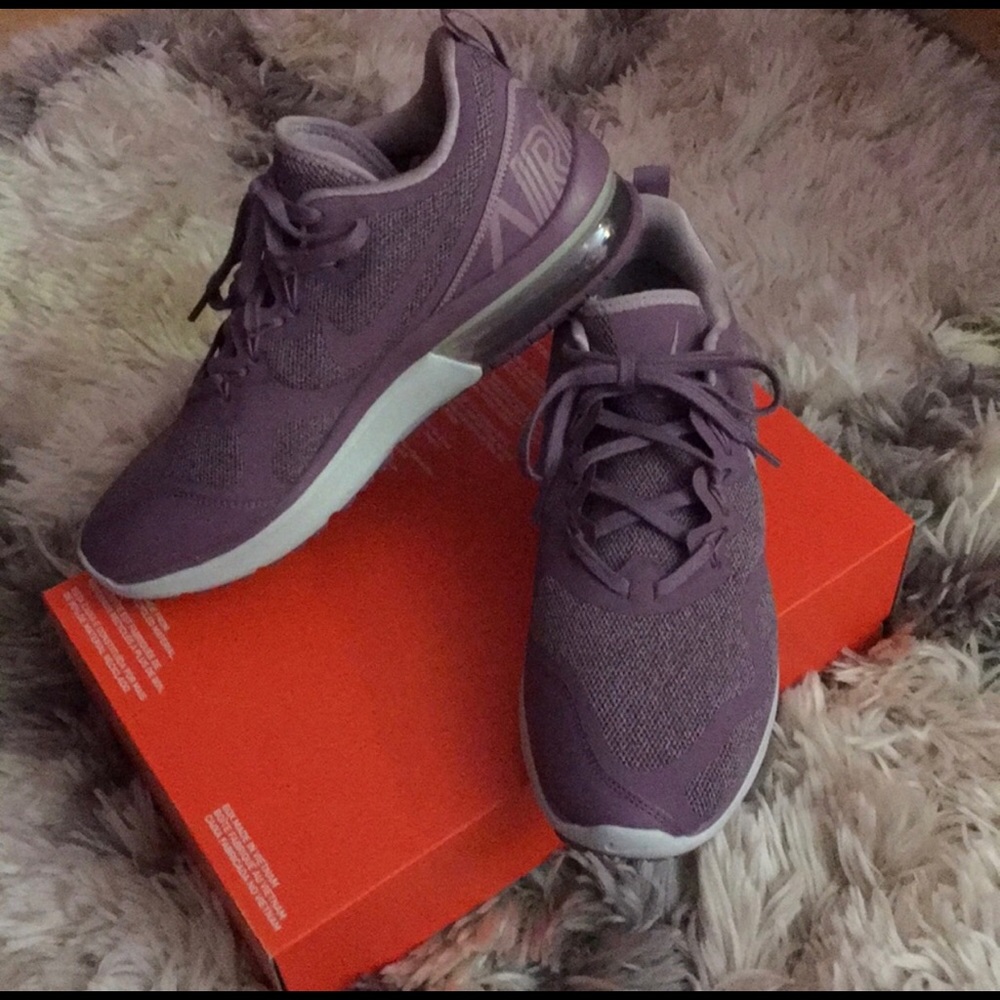 Women’s Nike Air Max Sneakers size 9.5